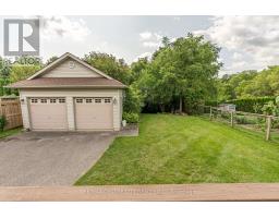 8 COTTONWOOD BOULEVARD - 34