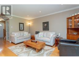 32 VINCENT CRESCENT - 15