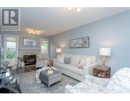 10 - 10 ROSSMORE COURT - 15