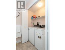 10 - 10 ROSSMORE COURT - 21