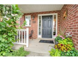 1571 BEAVERBROOK AVENUE - 2