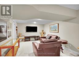 1571 BEAVERBROOK AVENUE - 21