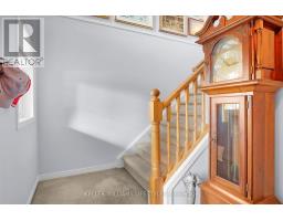 1571 BEAVERBROOK AVENUE - 4