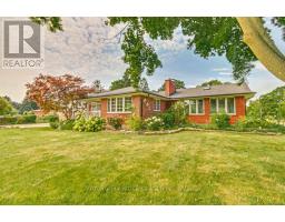 81 STRATHCONA DRIVE - 3