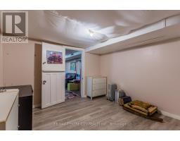 33 TURNER AVENUE - 31