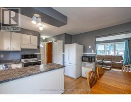 28 ROSAMOND CRESCENT - 10