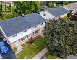 28 ROSAMOND CRESCENT - 30