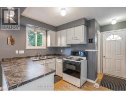 28 ROSAMOND CRESCENT - 8