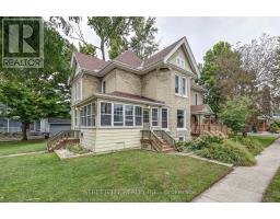 185 MCINTRYE STREET - 4