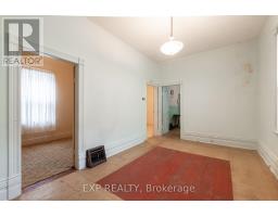 852 PRINCESS AVENUE - 6