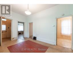 852 PRINCESS AVENUE - 8