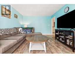 6 WEYMOUTH DRIVE - 10