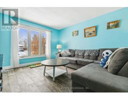 6 WEYMOUTH DRIVE - 13