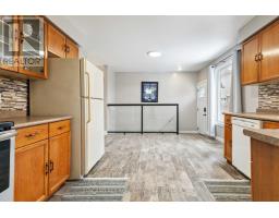 6 WEYMOUTH DRIVE - 17