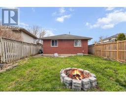 6 WEYMOUTH DRIVE - 38