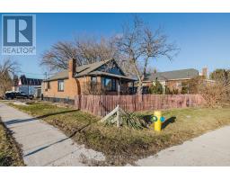 1092 BRYDGES STREET - 2