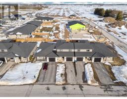 592 ALBERT STREET - 43