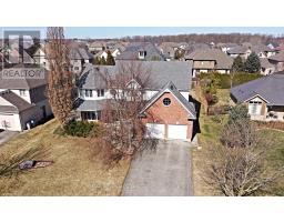 30 BIRCHCREST DRIVE - 1
