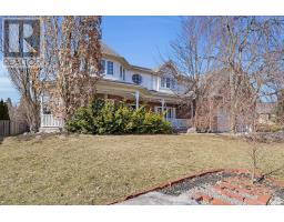 30 BIRCHCREST DRIVE - 8