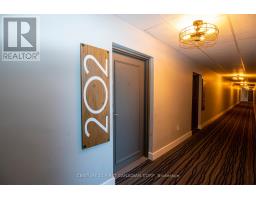 1005 NOTRE DAME DRIVE - 4