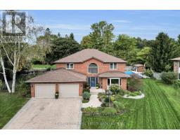 33 HILLCREST COURT - 1