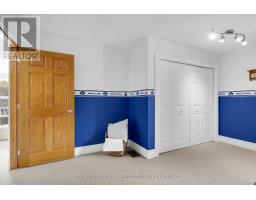 33 HILLCREST COURT - 31