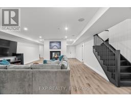8425 GOOSEMARSH LINE - 32