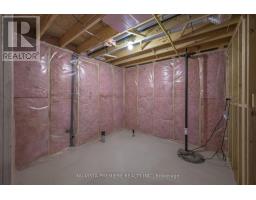125 WATTS DRIVE - 18