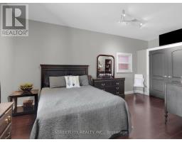 1081 FLORENCE STREET - 20