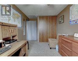 90 - 51 SHOLTO DRIVE - 18