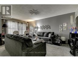 90 - 51 SHOLTO DRIVE - 6