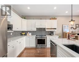 338 AMBLESIDE DRIVE - 10