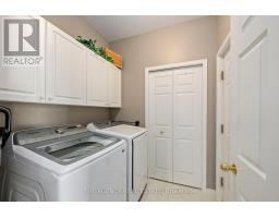338 AMBLESIDE DRIVE - 19