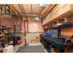 338 AMBLESIDE DRIVE - 30