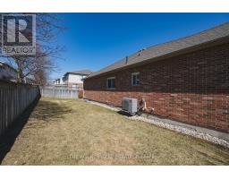 338 AMBLESIDE DRIVE - 32