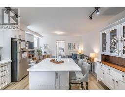 35 - 3200 SINGLETON AVENUE - 7