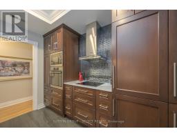 302 - 280 QUEENS AVENUE - 17
