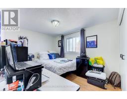 942 CHIPPEWA DRIVE - 18