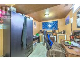 942 CHIPPEWA DRIVE - 27