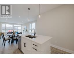 790 BANYAN LANE - 10