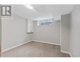 28 - 1478 ADELAIDE STREET N - 27