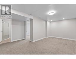 28 - 1478 ADELAIDE STREET N - 29