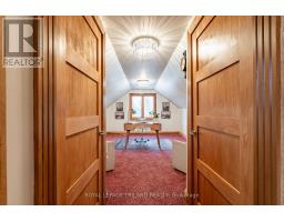 3 WELLINGTON STREET - 19