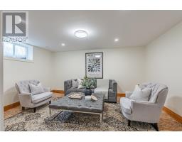 3 WELLINGTON STREET - 25