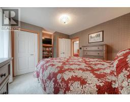 68 THOMPSON PLACE - 12