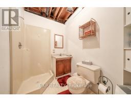 68 THOMPSON PLACE - 23