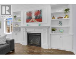 15 MAYAPPLE CRESCENT - 10