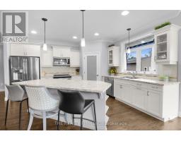 15 MAYAPPLE CRESCENT - 15
