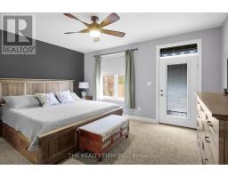 15 MAYAPPLE CRESCENT - 23