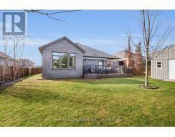 15 MAYAPPLE CRESCENT - 48